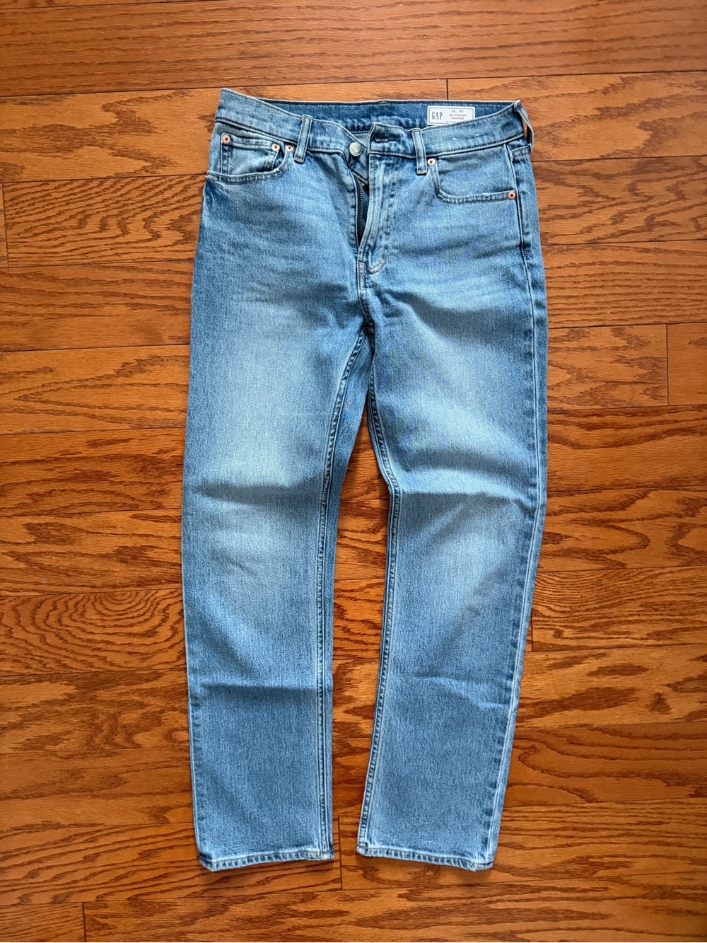 GAP Women's Light Blue Straight Leg Jeans